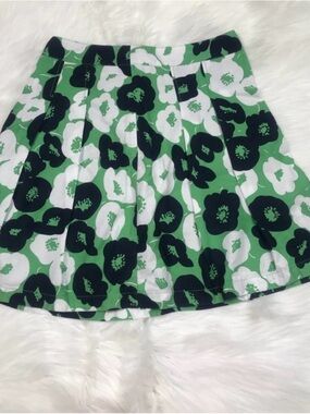 Ann Taylor Girls Green Black and White Floral Skirt